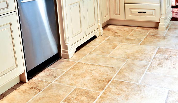 Kitchen floor with limestone tile